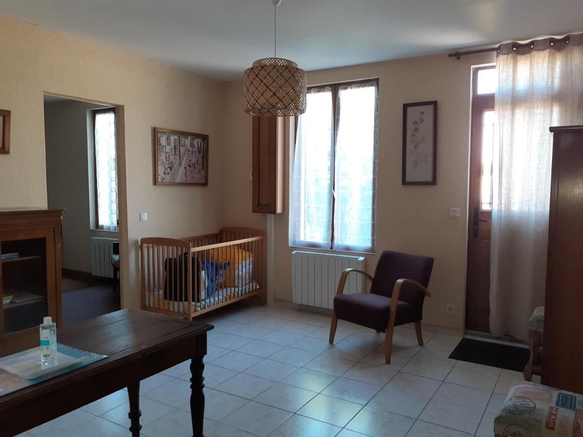 Gite 32 Rue Du Huit Mai Freneuse  Exterior foto